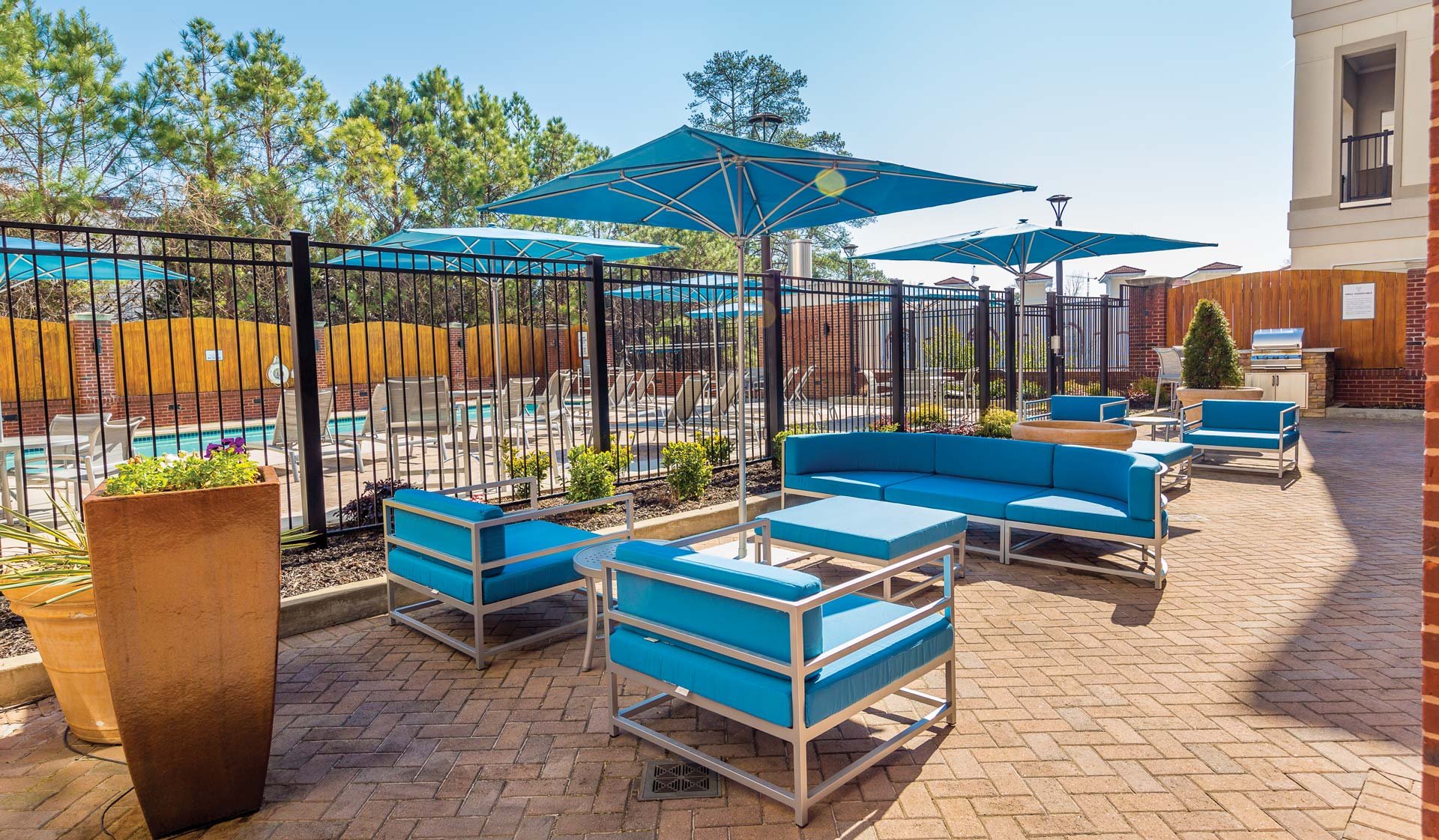 Outdoor patio and grill - Atlanta, GA Apartments